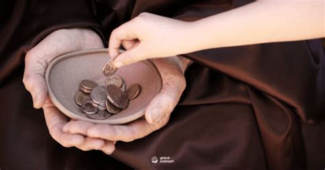 10 Reasons Why You Should Give Sadaqah Regularly.